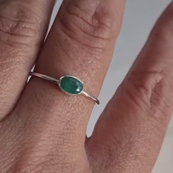 Dainty Emerald Ring, Horizontal Oval Stone Stacking Ring, 925 Silver Ring, Engagement Ring, May Birthstone, Solitaire, Mistry Gems, R151EM