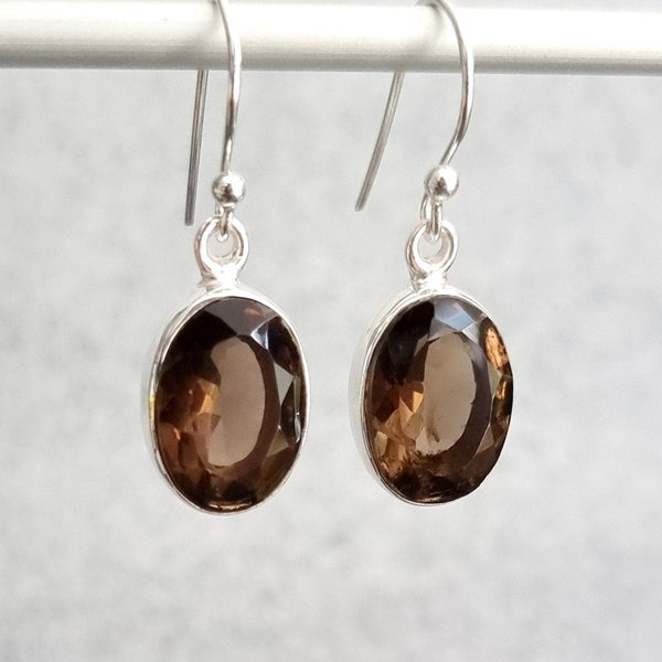 Sterling silver Smoky Quartz jewellery featuring natural smoky brown Quartz gemstones.