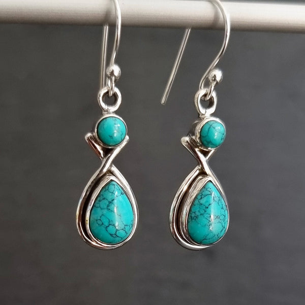 Turquoise-inspired sterling silver jewellery celebrating an 11th anniversary