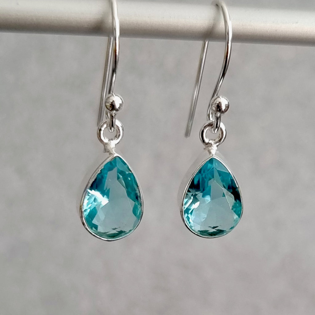 Small Teardrop Blue Topaz Earrings in 925 Sterling Silver, E5BT