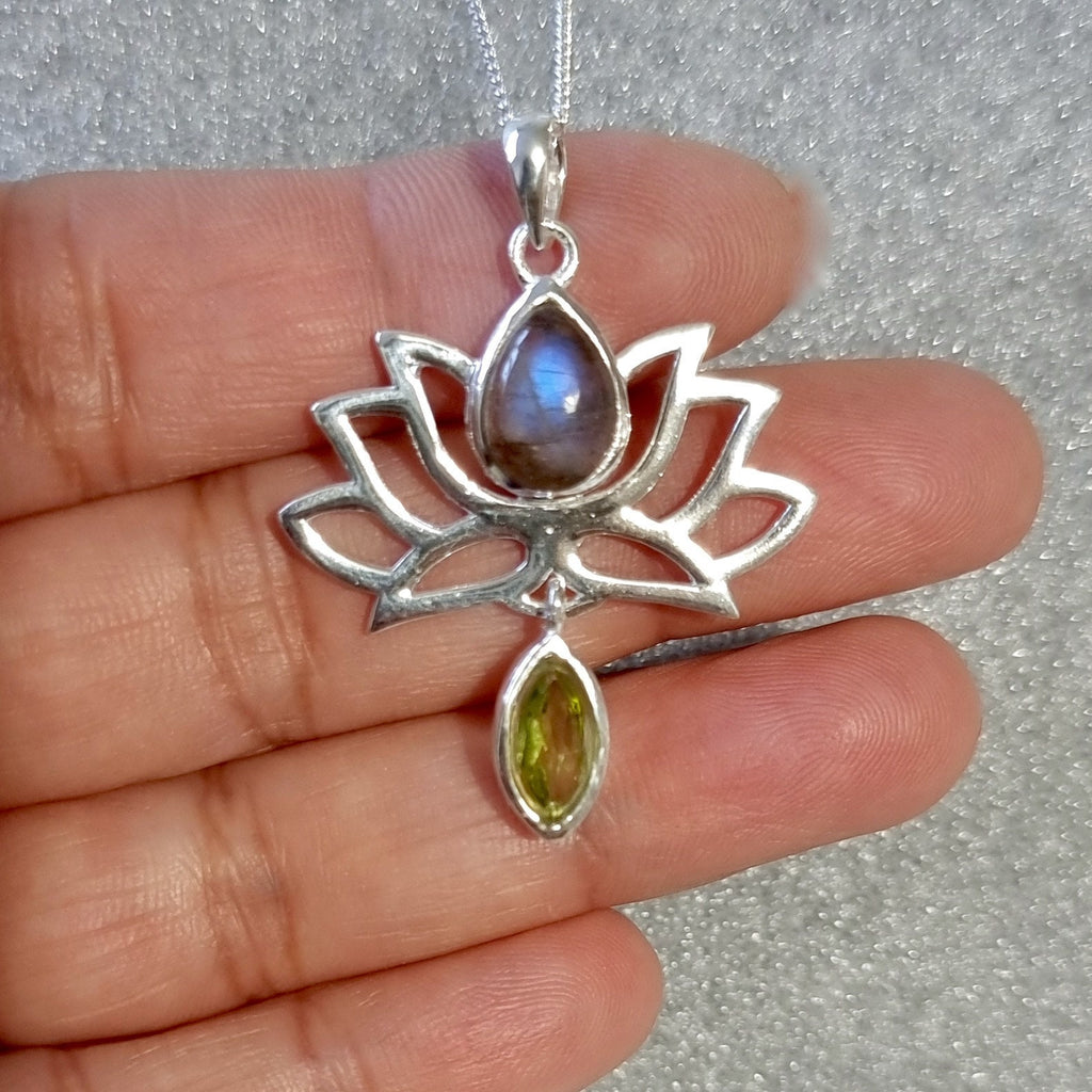 Labradorite Peridot Sterling Silver Lotus Flower Pendant, P6LABP