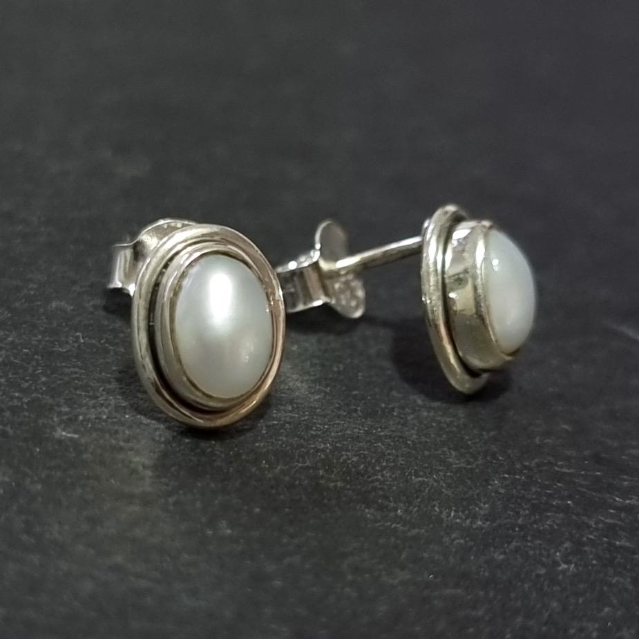 Classy Oval Pearl Stud Earrings, 925 Sterling Silver, S3PL