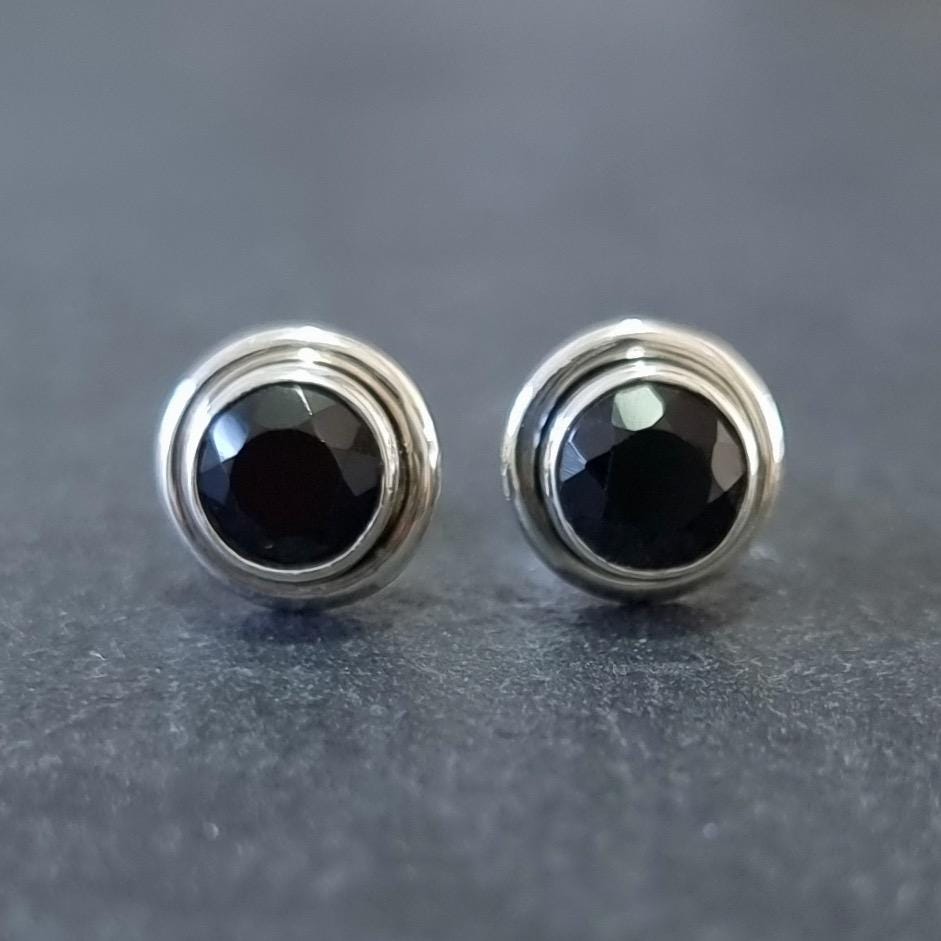 Unisex Round Facetted Black Onyx Studs Earrings, 925 Sterling Silver, S16OF
