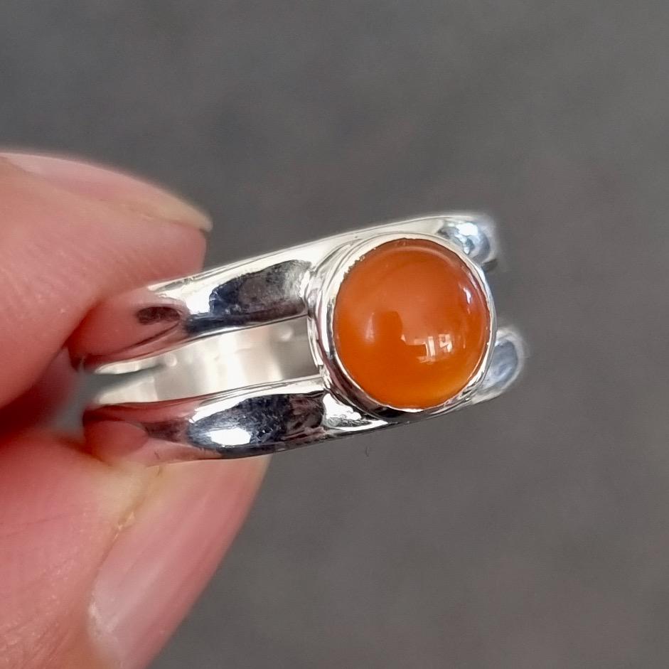 Modern Round Carnelian Ring, 925 Sterling Silver Ring, Bright Orange Gemstone Jewellery, Solitaire Engagement Ring, Mistry Gems, R22CARN