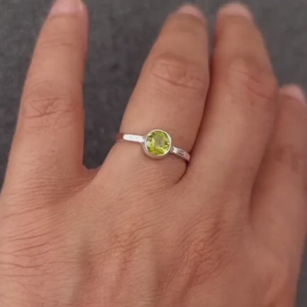 Peridot Ring, 925 Silver Stacking Ring, Solitaire Ring, Engagement Ring, August Birthstone, Boho Ring, Green Gemstone, Mistry Gems, R11P