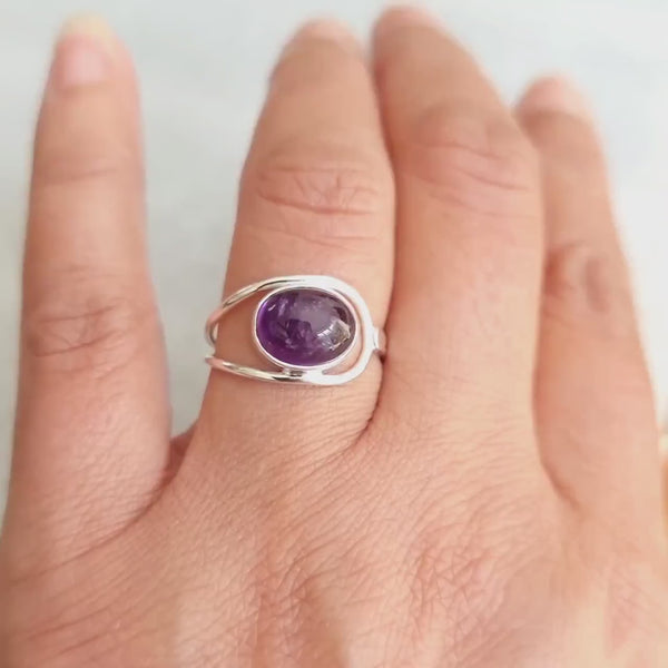 Horizontal Oval Amethyst Ring, 925 Sterling Silver Ring, Solitaire Purple Gemstone Ring, February Birthstone Gift Ideas, Mistry Gems, R34A