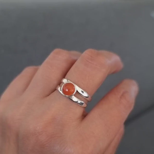 Modern Round Carnelian Ring, 925 Sterling Silver Ring, Bright Orange Gemstone Jewellery, Solitaire Engagement Ring, Mistry Gems, R22CARN