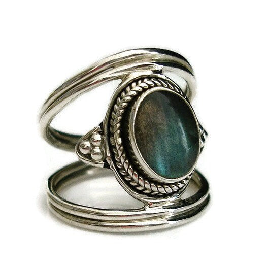 Boho Sterling Silver Labradorite Ring, Unisex Oval Nepali Style Ring, Irridescent Blue Green Gemstone, Engagement Ring, Mistry Gems, R29LAB