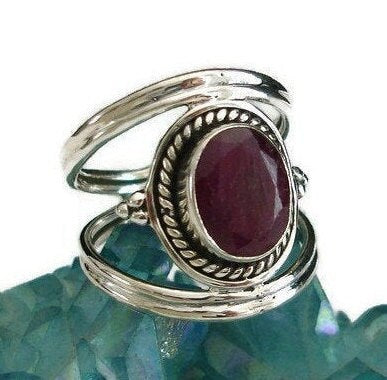 Unisex Oval Facetted Ruby Ring, Boho 925 Sterling Silver Ring, July Birthday Present Idea, 15th Anniversary Gift for Her, Mistry Gems, R29R