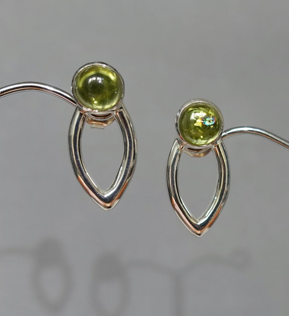 Designer Cabochon Peridot Stud Drop Earrings, E2Pa