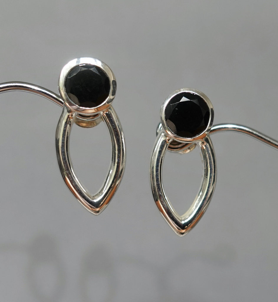 Black Onyx Facetted Stud Post Silver Earrings, E2Oa