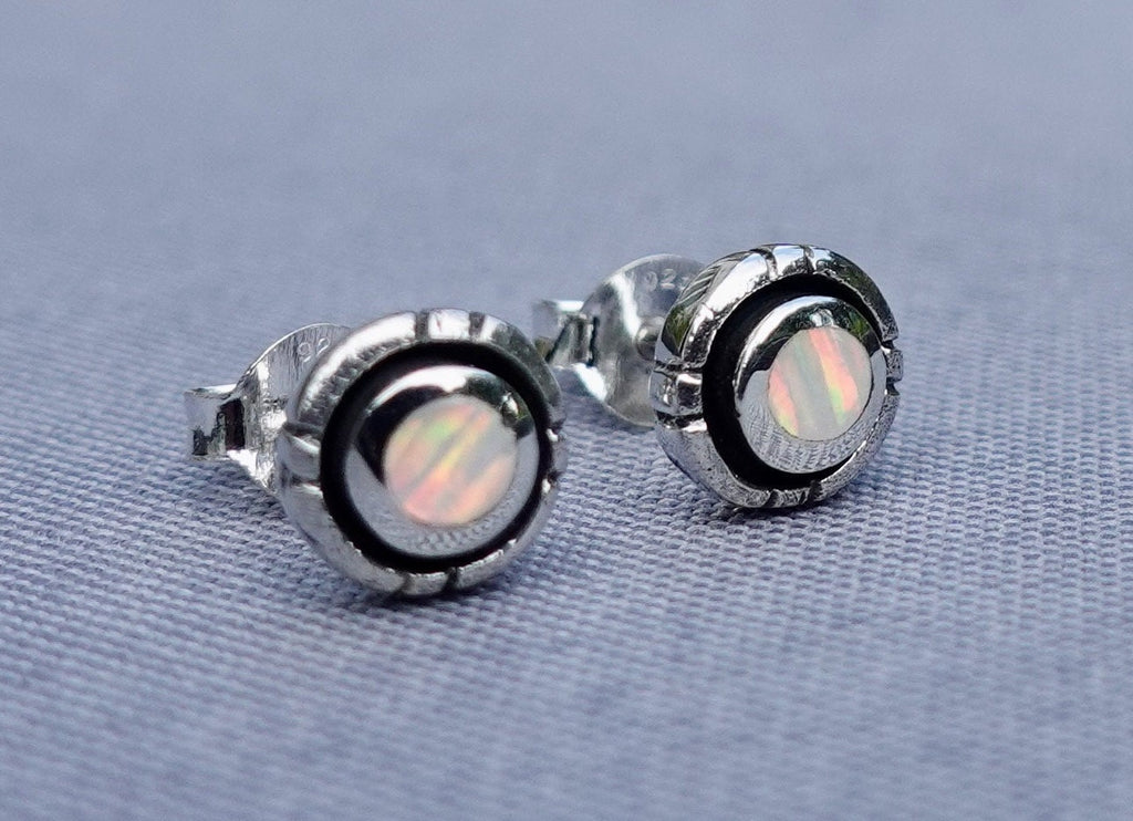 White Opal Opalique Round Silver Studs, OPS3WOP