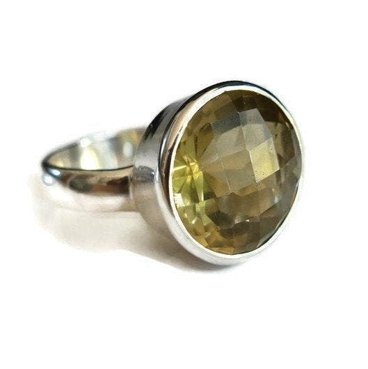 Lemon Topaz Facetted Round 15mm 925 Sterling Silver Ring, R109