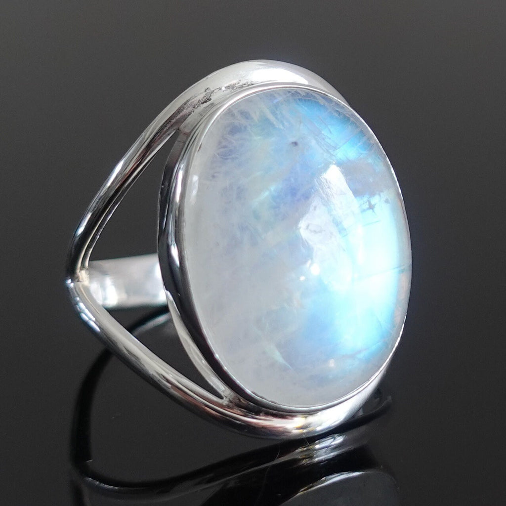 Rainbow Moonstone Oval 20mm x 15mm 925 Sterling Silver Ring, R80ML