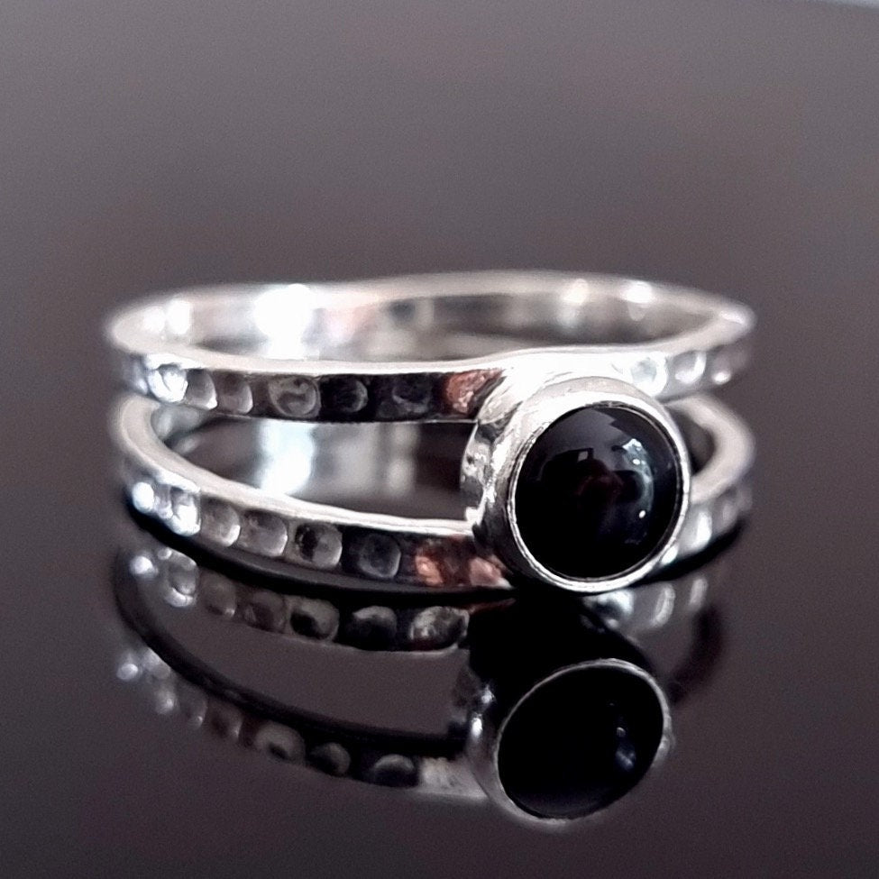 Round Black Onyx Ring, 925 Sterling Silver Ring, Dimpled Stacking Ring, Black Gemstone, Rings Men Women, 7th Anniversary, Mistry Gems, R22OA