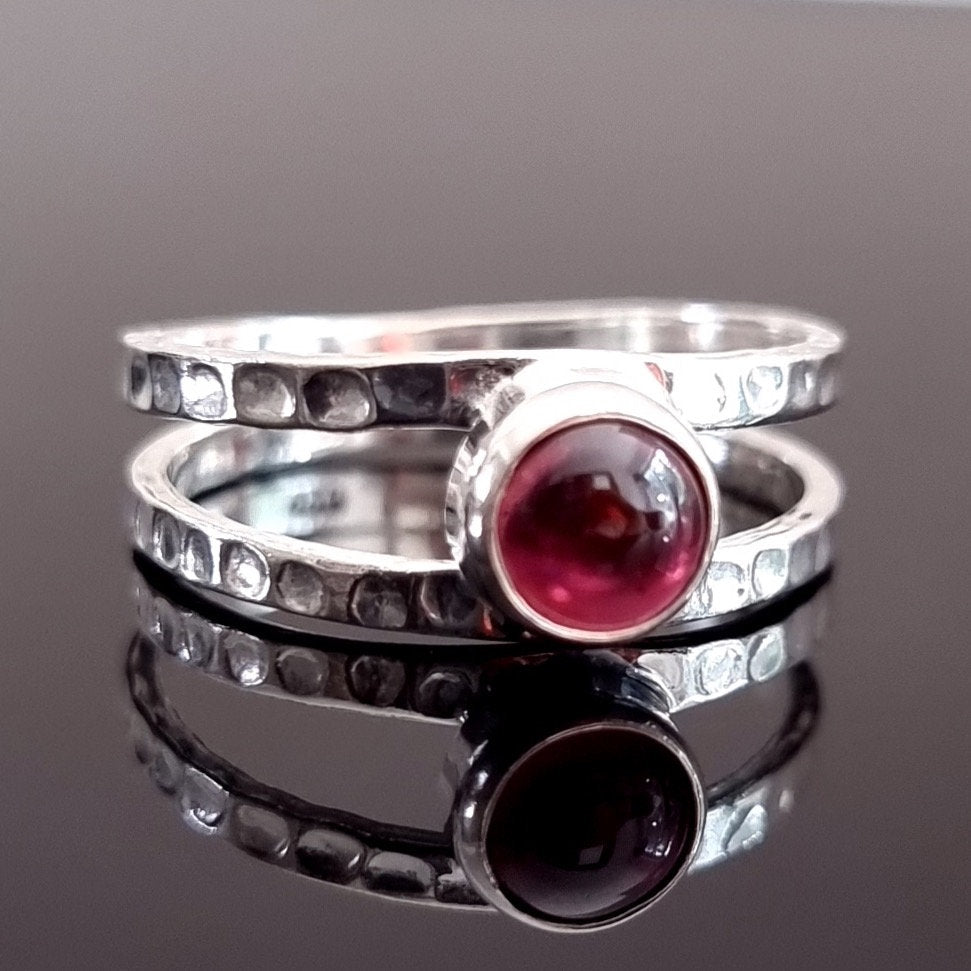 Round Garnet Hammered Sterling Silver Ring, Size US 5 UK J, January Birthstone, Red Gemstone, 2nd Anniversary Gift, Mistry Gems, R22GA