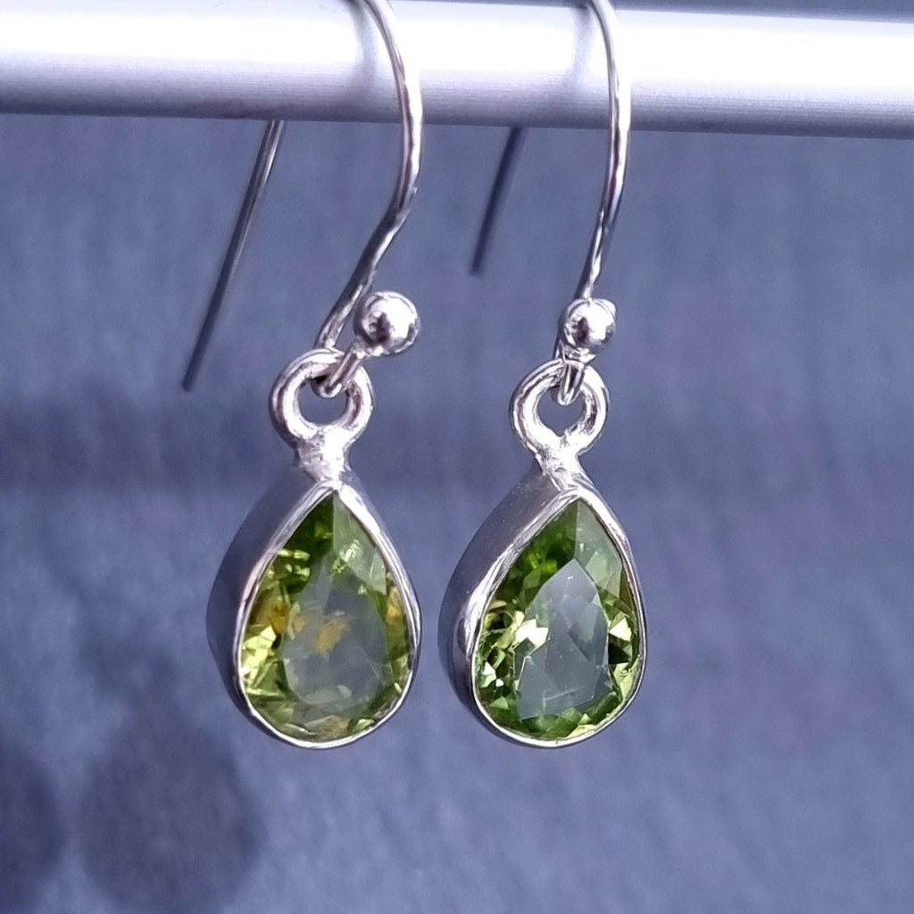 Peridot Teardrop 9mm x 6mm 925 Silver Earrings, E5P