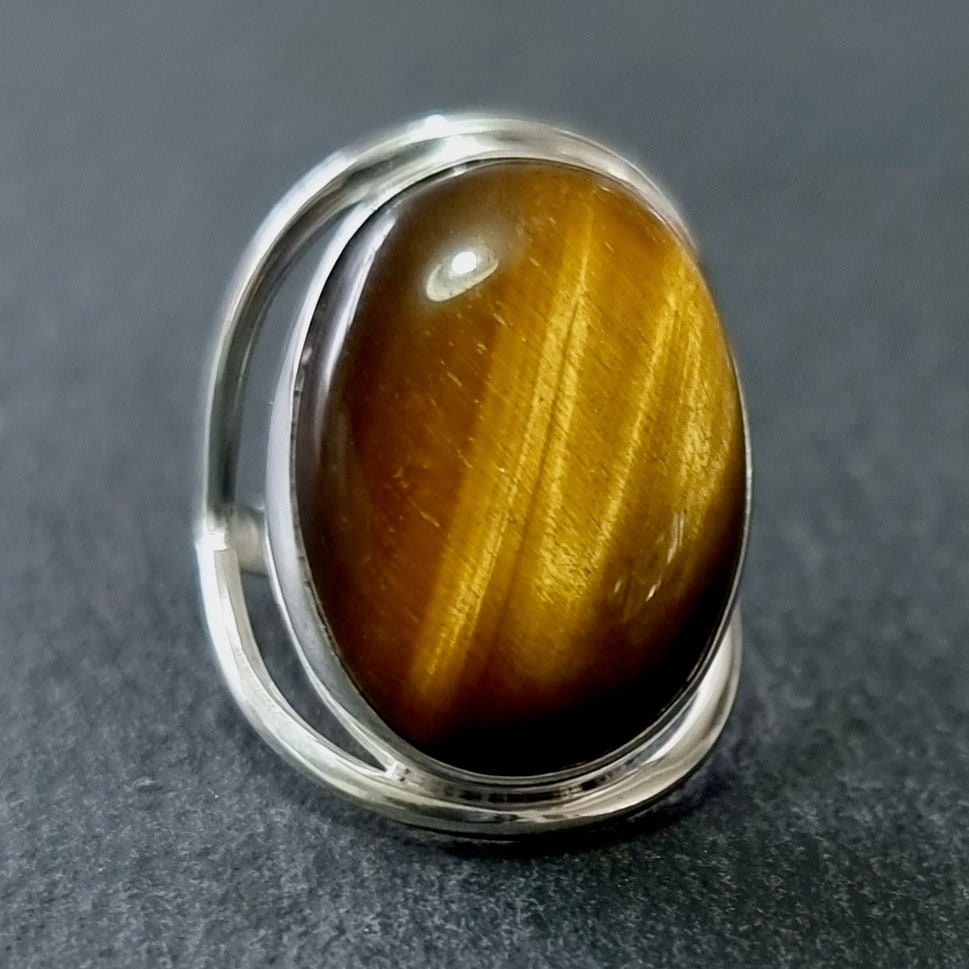 Tigers Eye Ring Oval 20mm x 15mm 925 Sterling Silver Ring, R80TE