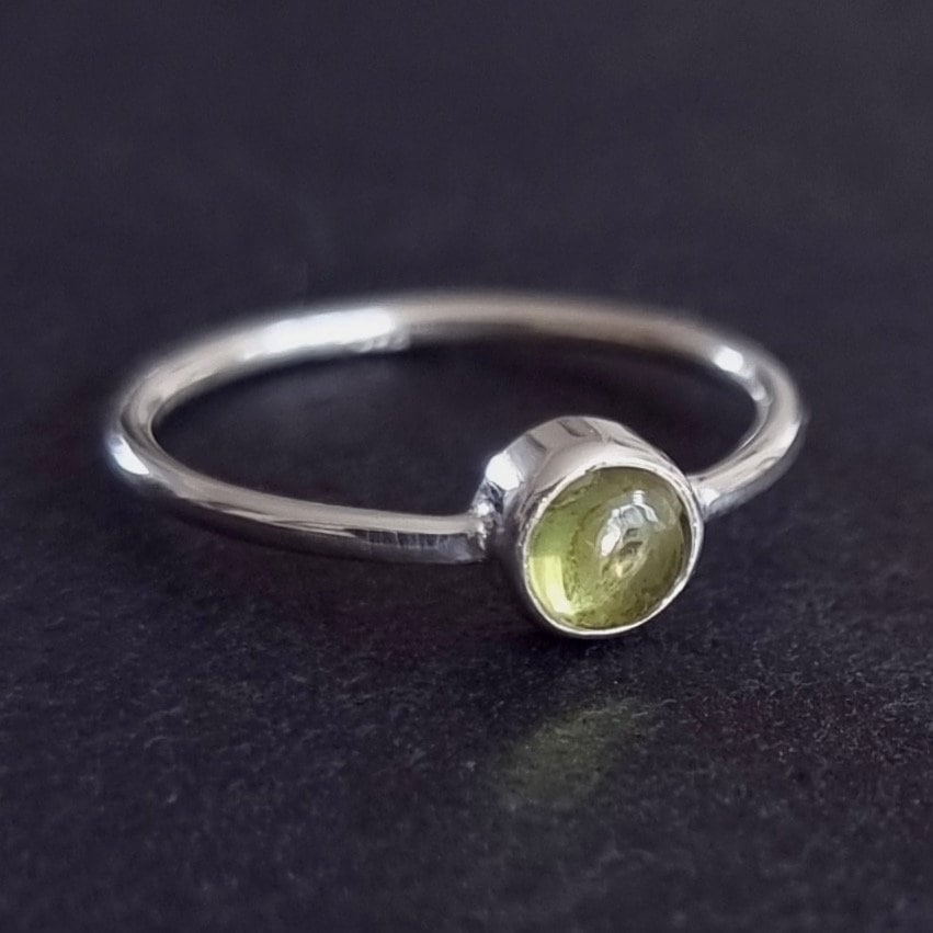 Peridot Ring, Round 5mm Cabochon Stone, 925 Silver Stacking Ring, August Birthstone, Solitaire Rings, Green Gemstone, Mistry Gems, R10PCAB