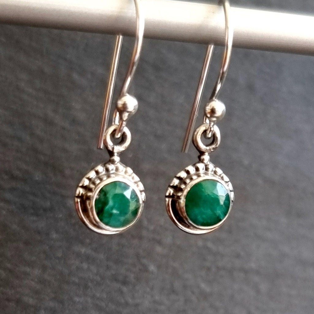 Emerald Small Round Boho 925 Silver Earrings, E91EM